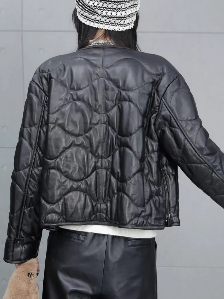 冬のファッションレディースシングルブレストルーズOネックシープスキン本革ジャケットダウンコート保温長袖ショートスタイル