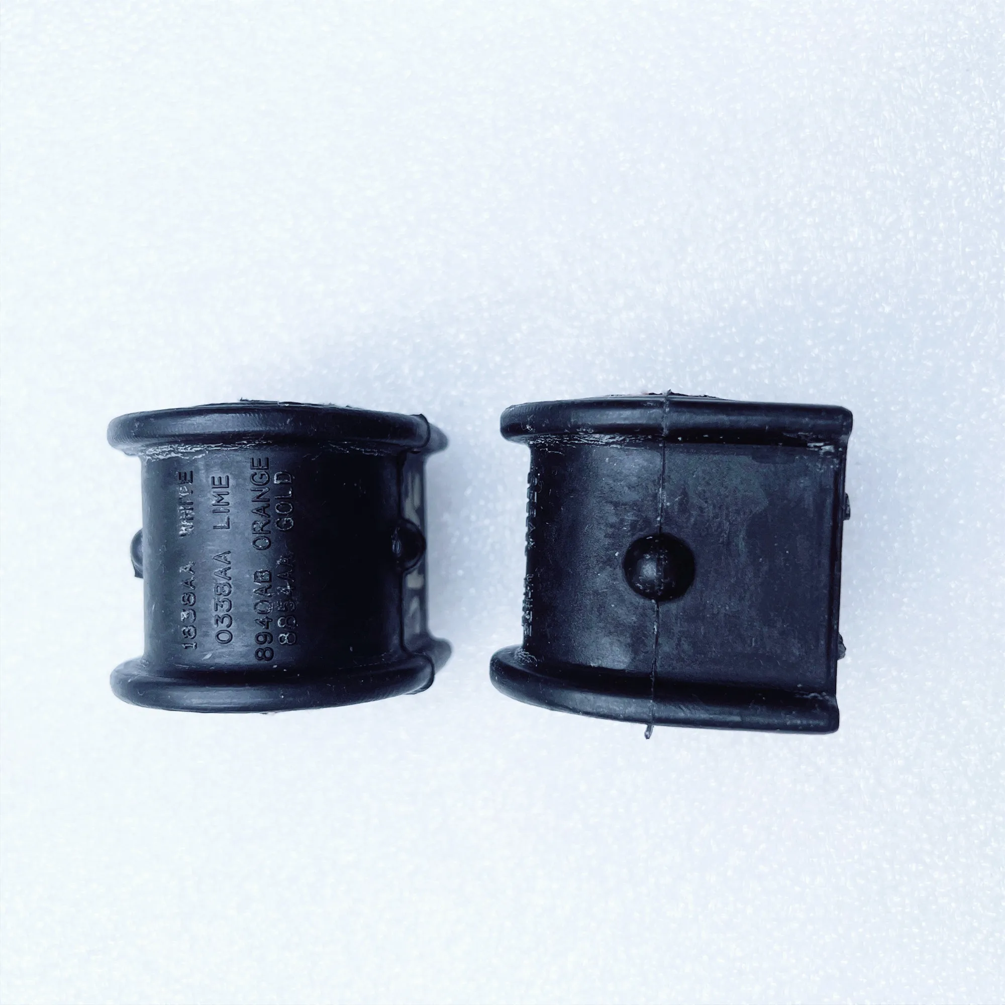 2PC Rear Stabilizer Bar Bushing 52060013AA, Suitable For: Jeep Wrangler JK, JL, J6  2007-2023