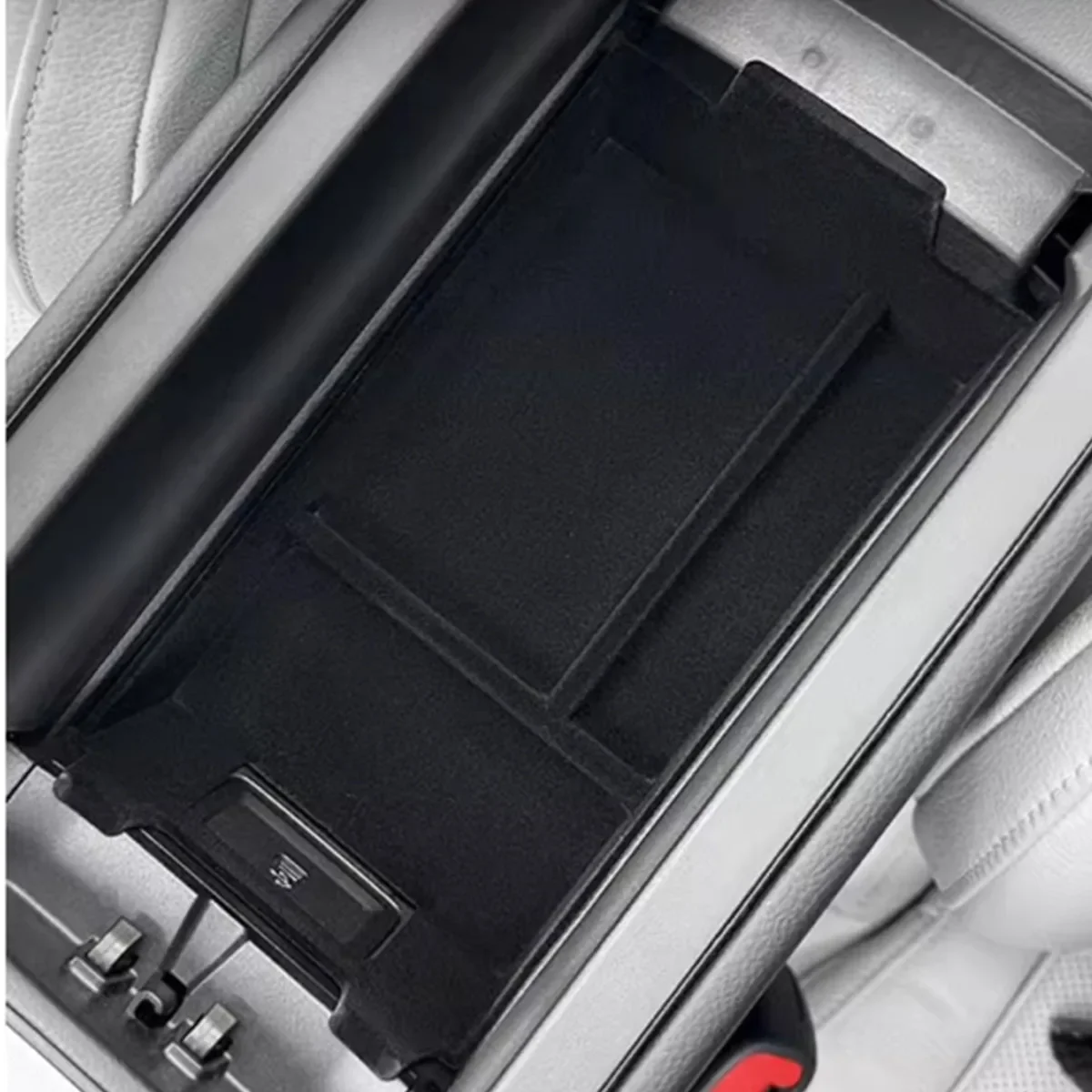 Для Mercedes Benz E Class W214 V214 E200 E260 E300 2024 ящик для хранения в подлокотнике автомобиля Органайзер Коробка лоток аксессуар