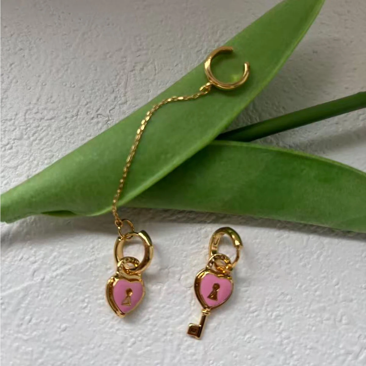 Thumbnail 3 - #60 Highest Rated Gold Earrings to Buy in 2026