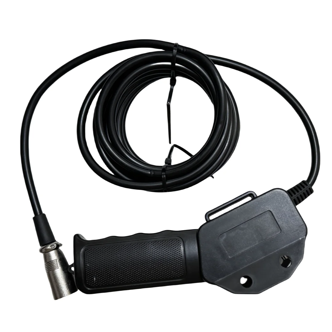 Рисунок 4 - Оригинальная комбинация ручек управления лебедкой UTV