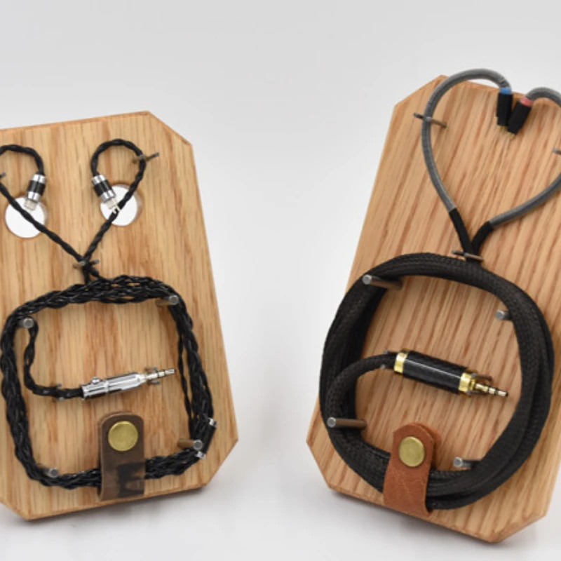 

Wooden Wired Earphone Stand Custom Fever Grade Wire Display Storage Oak Stand Solid Wood Creative Design Wire Headphone Stand
