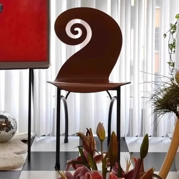 كرسي خلفي من الخشب الصلب الاسكندنافي مصمم كرسي طعام النمل للمنزل حديث بسيط مقهى الترفيه كرسي التفاوض