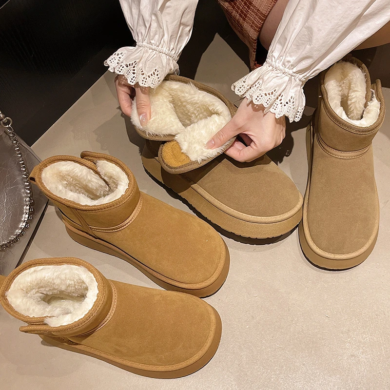 Botas de nieve versátiles para mujer, talla 36-41, nuevas botas cortas de invierno gruesas y cálidas que mejoran la altura, botas ligeras de moda