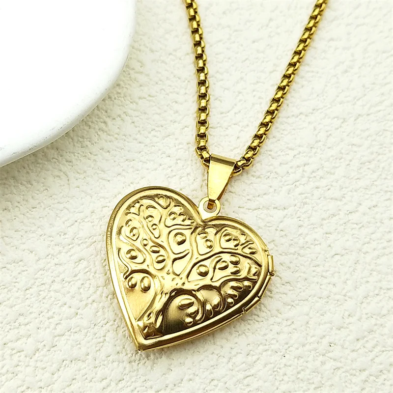 Sweet Love Heart Locket Pendant Necklace For Women Men Stainless Steel Silver Color Fashion Openable Photo Box Chain Jewelry