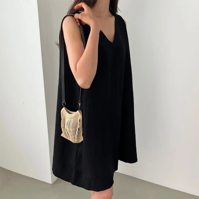 Französischer Stil, lockeres Kleid mit V-Ausschnitt, 2025, Damen-Sommermode, ärmellose Spitzen-Trägerkleider, neue einfache, lässige, solide Kleider