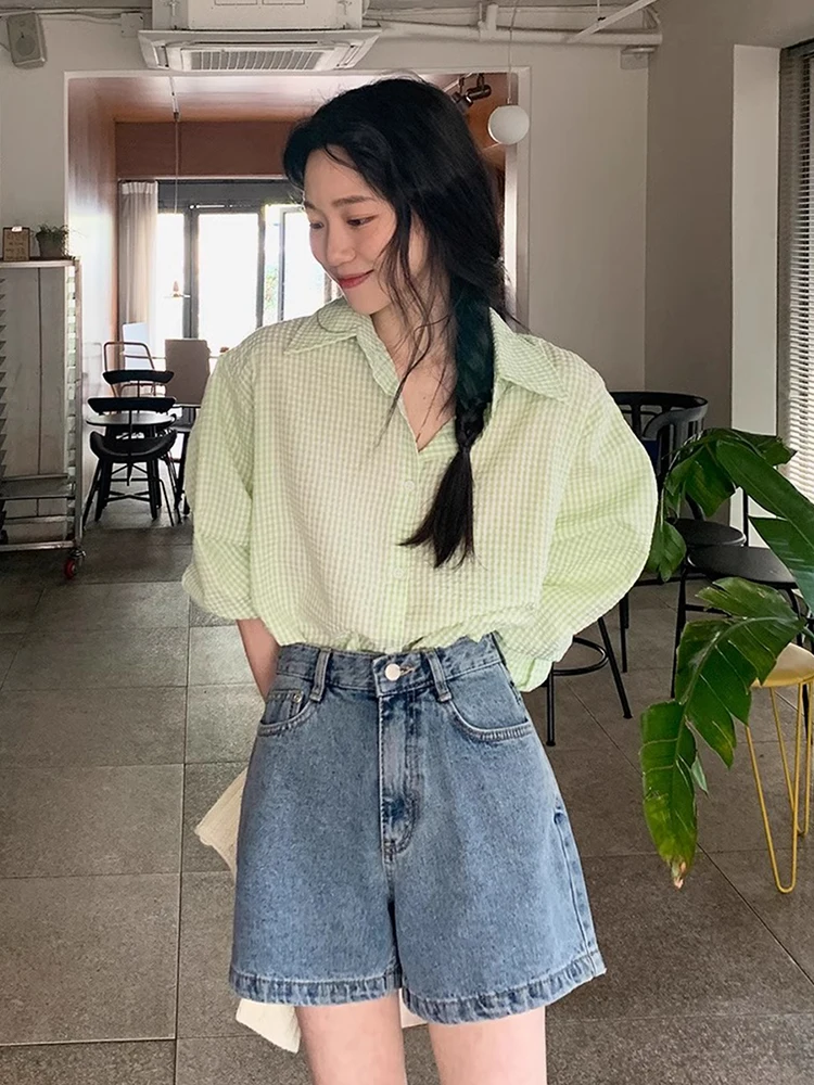 قميص نسائي أنيق بأكمام طويلة وواسعة مناسبة لفصل الخريف المبكر، بتصميم مربعات وطبعة فقاعية، أسلوب كوري مريح مع أزرار، مثالي لل... #1