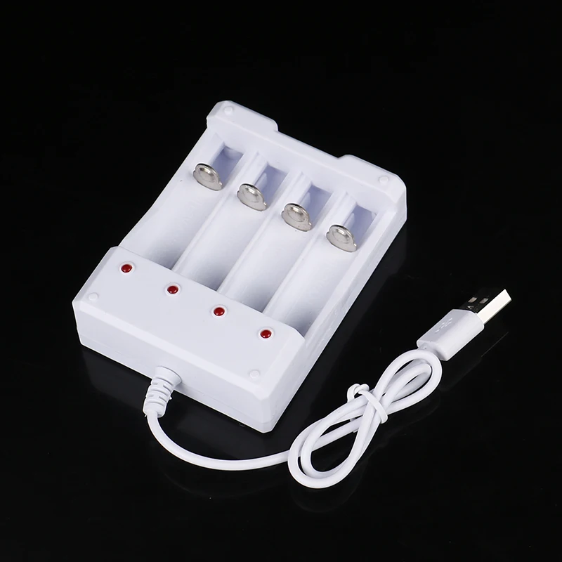 4 Slots USB Fast Charging AA And AAA Battery Charger Short Circuit Protection Retractable Spring Battery Charging Base