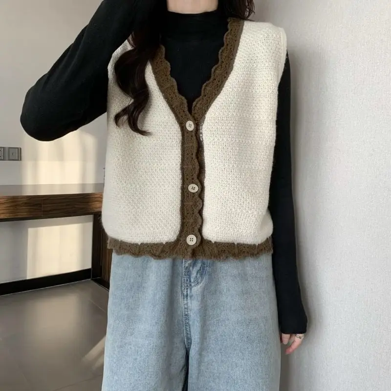 Lace Collar Knitted Vest Contrasting Colors Cute Black Fungus Edge Autumn Winter Japanese Style Versatile Sleeveless Cardigan