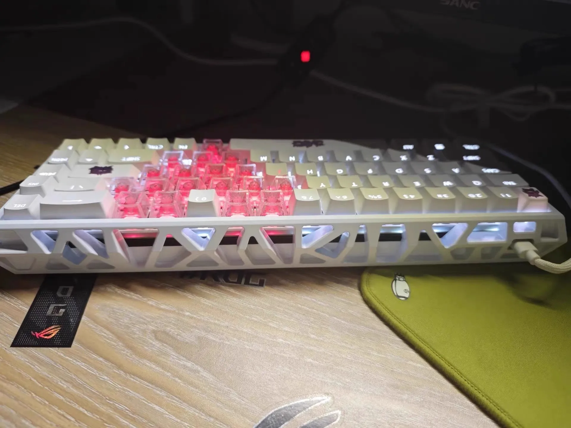 MADLIONS 68 Layout Mechanical Keyboard Shell Custom Skeleton CNC Aluminum Case for 68% Gaming Keyboard Accessories Decoration