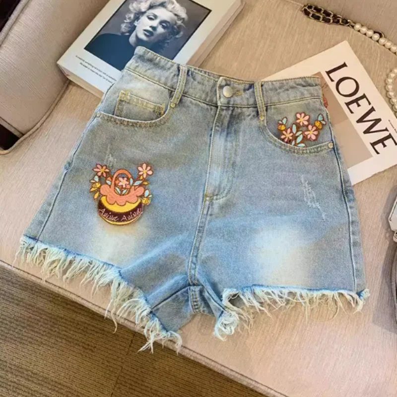 Light colored bear tassel heavy embroidery denim shorts small children summer high waisted slimming wide leg pants