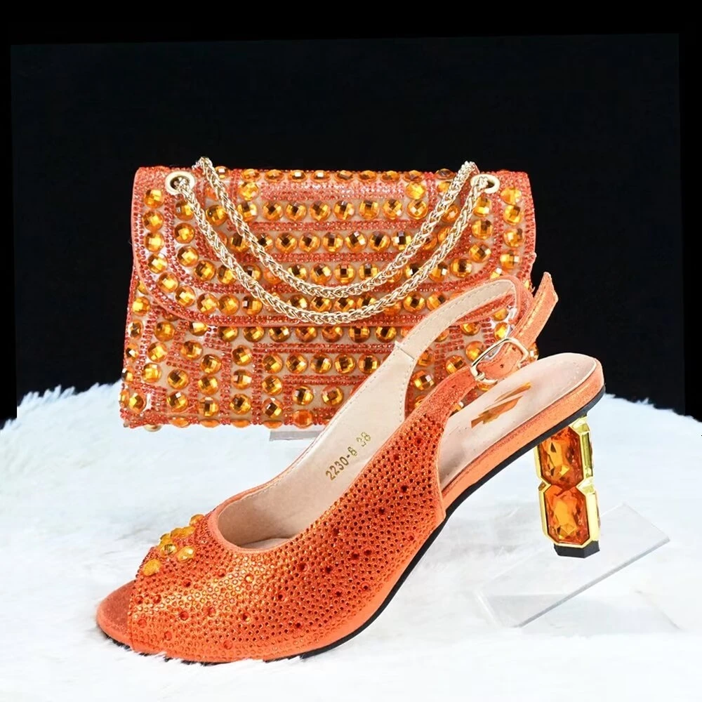 Gold Women Shoes And Bag Set Luxury African Ladies Summer Stones Sandals Match With Handbag Clutch Purse Femmes Sandales GL46