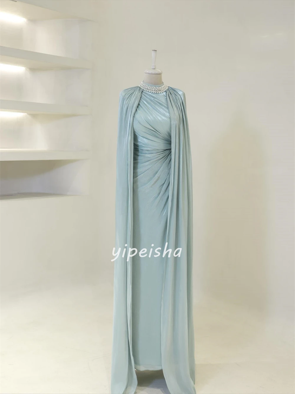 ชุดเดรสยาวคอสูงทรงตรงผ้าชีฟองประดับคริสตัลจีบสไตล์โมเดิร์นสั่งตัดได้สำหรับโอกาสพิเศษแฟชั่น