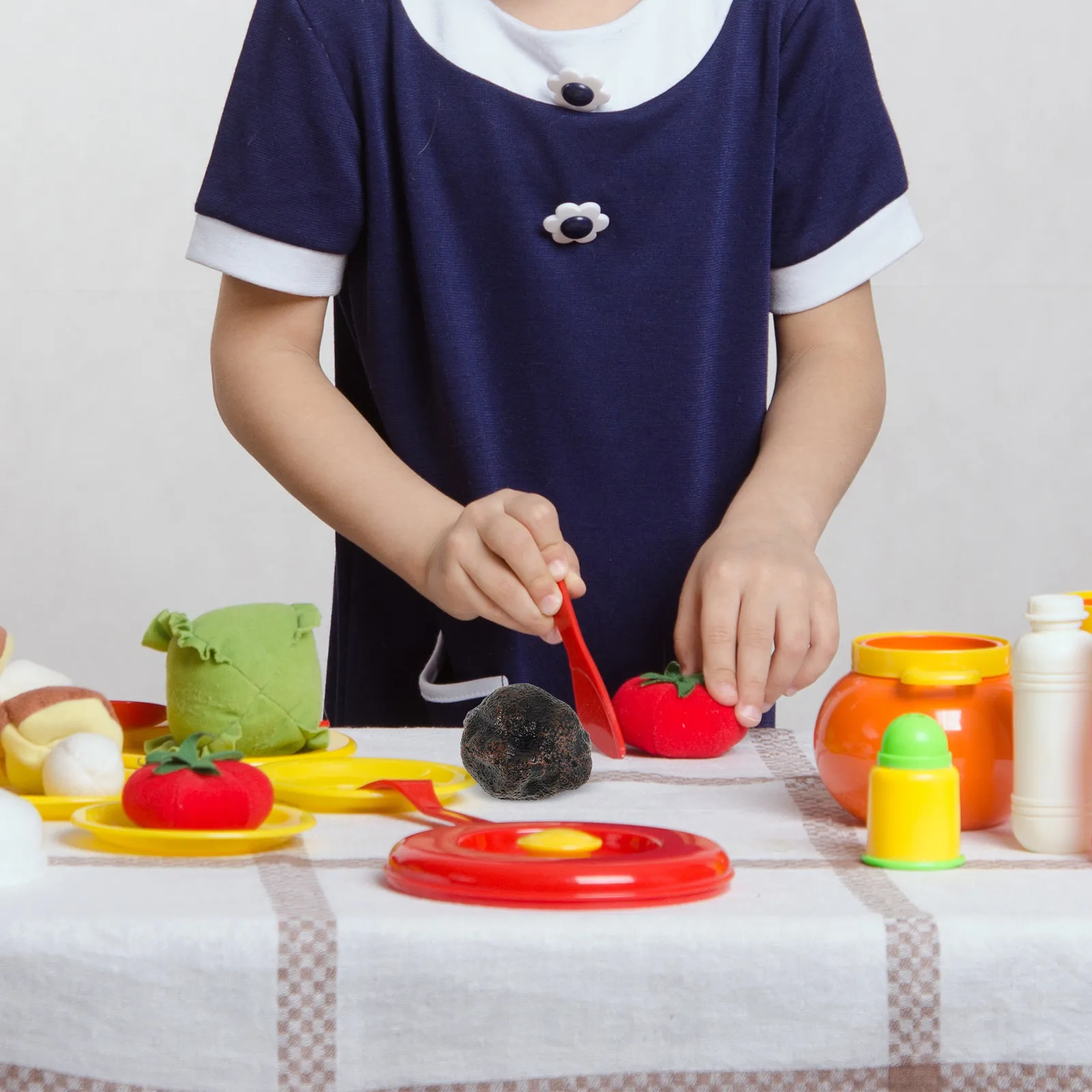 

Lifelike Black Truffle Kitchen Accessory for Toddlers Preschool Imaginative Play Food Education Cognitive Growth Vegetable