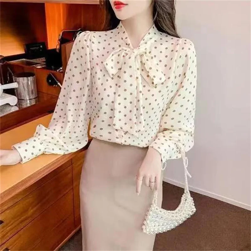 

Streamers shirt women spring summer 2024 new fashion polka dot top Korean version chiffon bow shirt long sleeve chiffon shirt