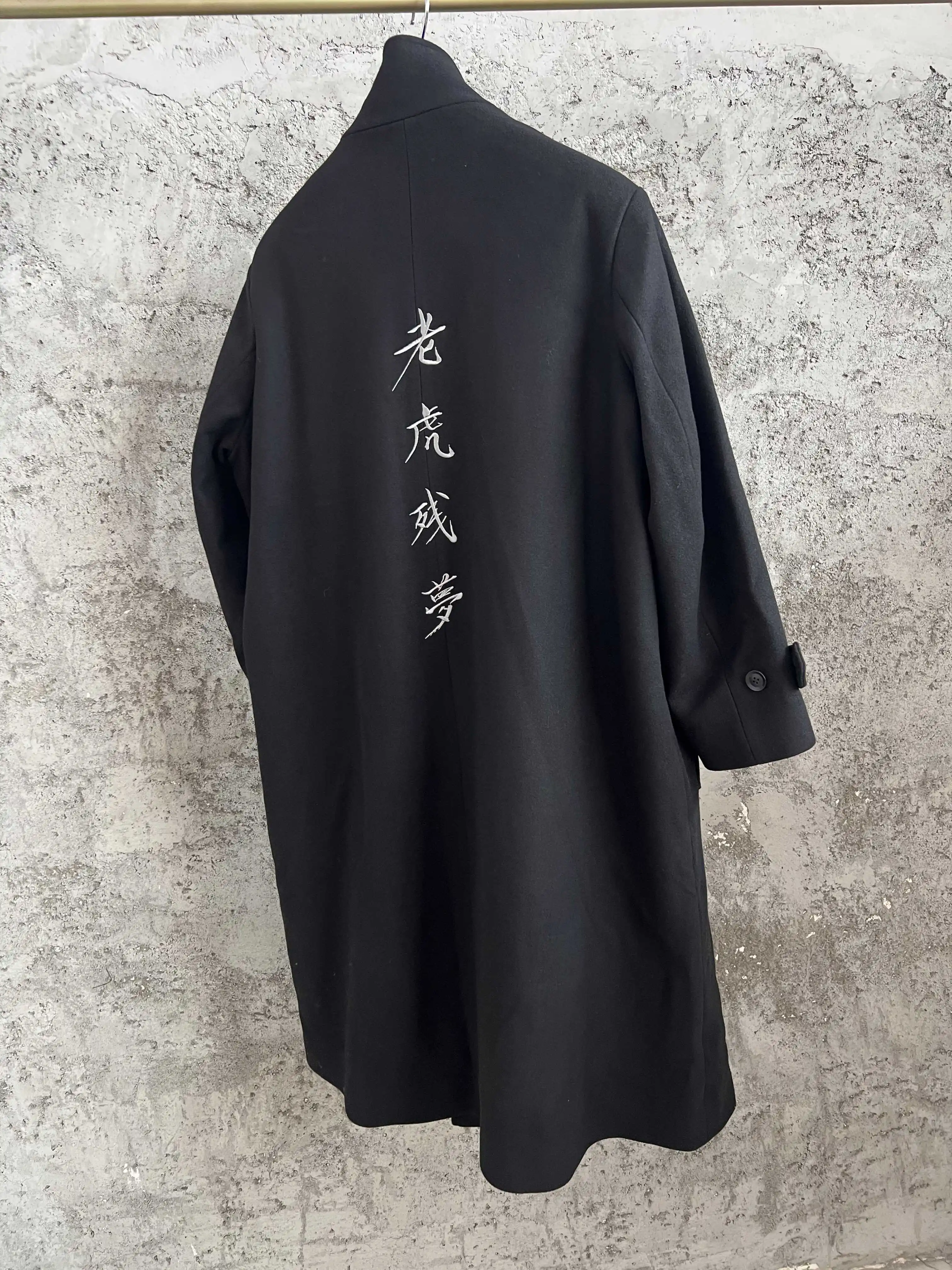 معطف TOP-YAMAMOTO بتصميم أصلي بلون سادة وياقة واقفة وصدر واحد 23AW أنيق ومتعدد الاستخدامات #1