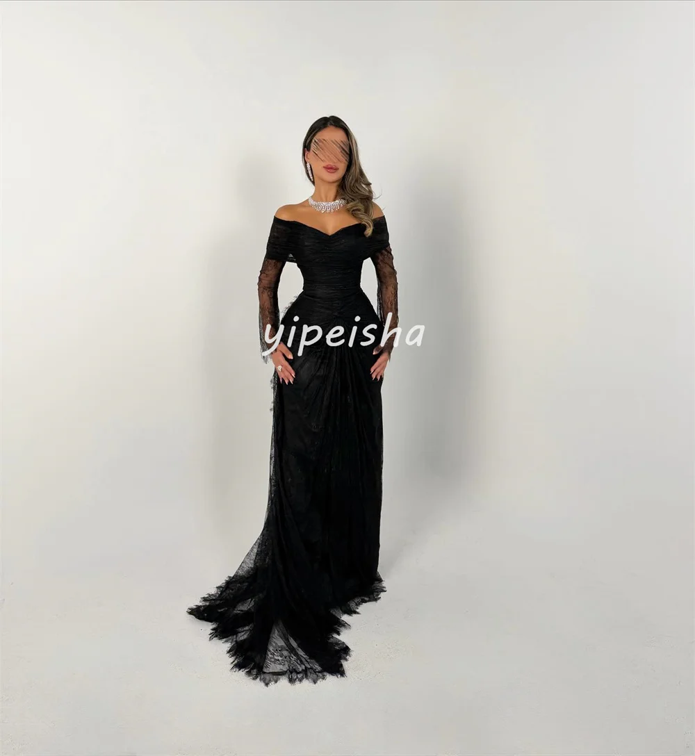 تخصيص أزياء من الدانتل الطية Ruched ألف خط خارج على الكتف فساتين طويلة فساتين مناسبة مخصصة الأحجام المتاحة عارضة