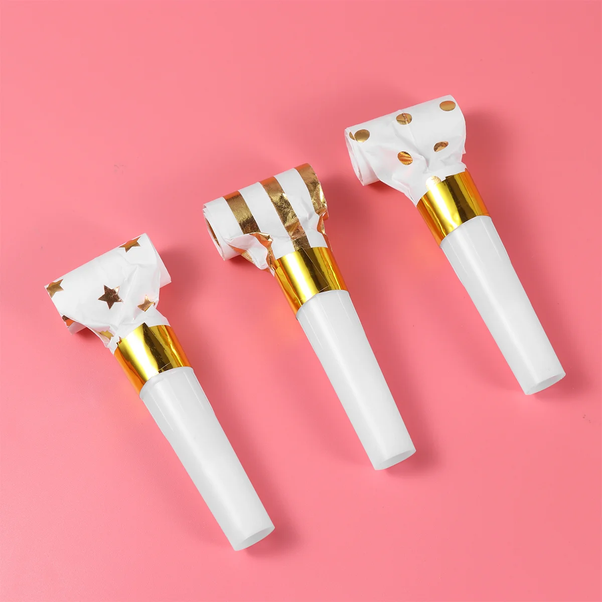 

30Pcs Party Whistles Loud Sound Blowouts for Christmas Wedding Birthday Events Compact Noise Makers Festive Atmosphere