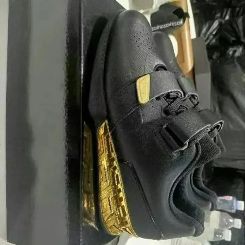 

2026 New Weight Lifting Shoes for Men Luxury Brand Squat Shoes Mens Designer Indoor Gym Shoe Man Comfortable Sports Shoes