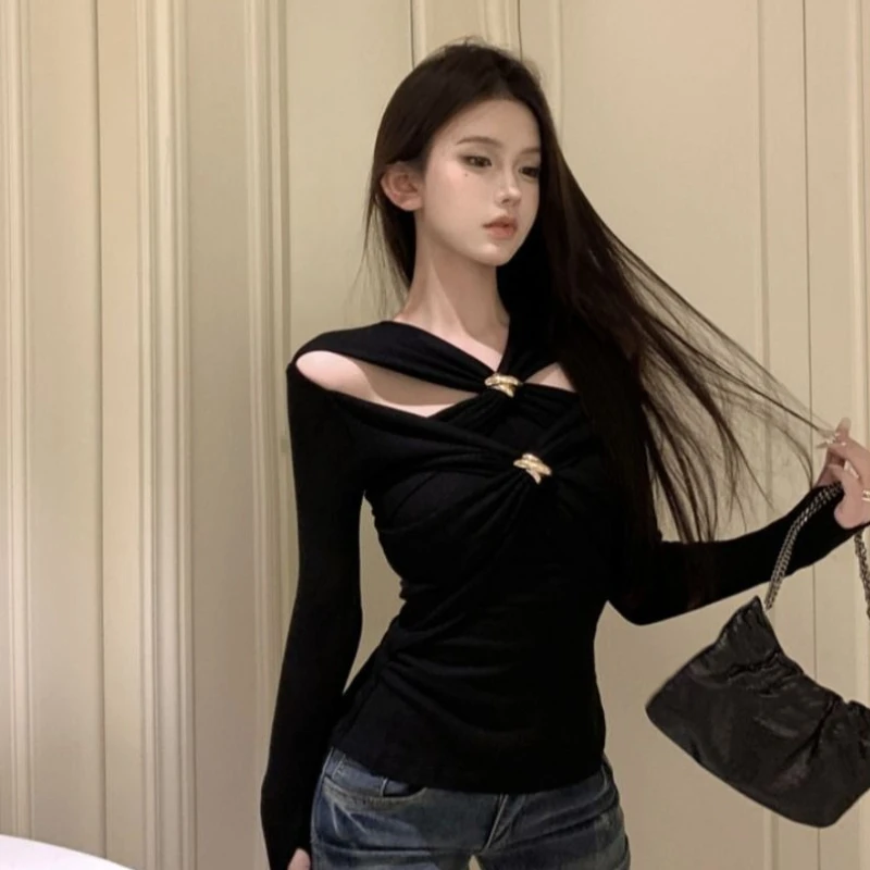 

White Crossover Long Sleeve T Shirt Women Slim Fit Base Top Inner Layer Autumn Sexy Stylish Niche Design