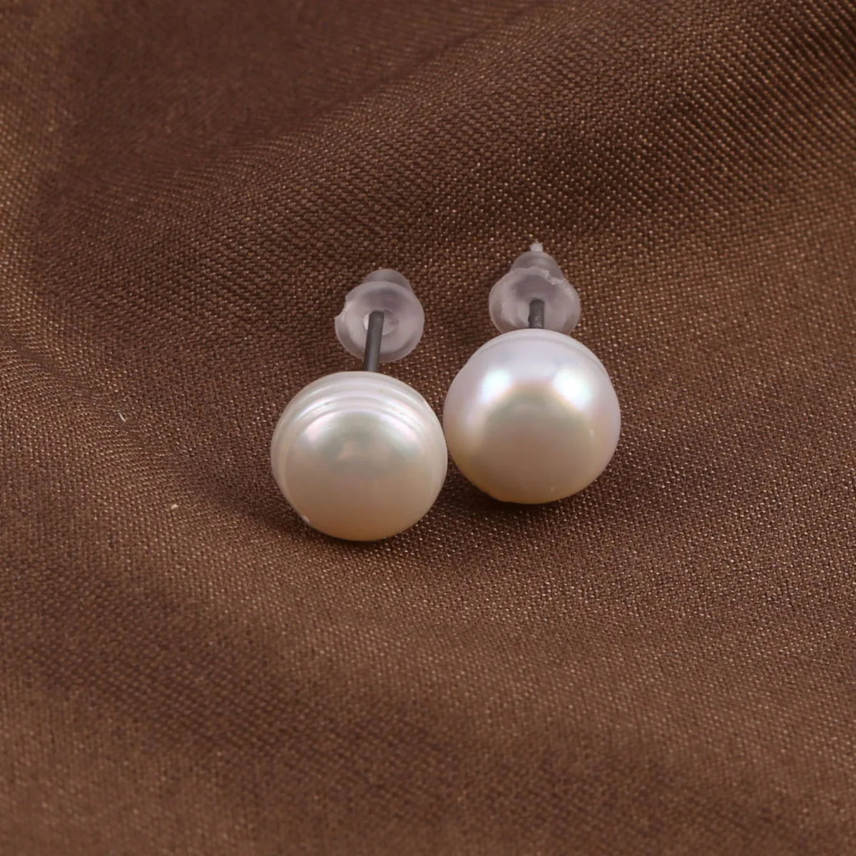 A Pair Cute Eardrops Natural Pink White Purple Pearl Earrings Round Stud Earrings For Women Jewelry On Ear Ball Stud Earrings