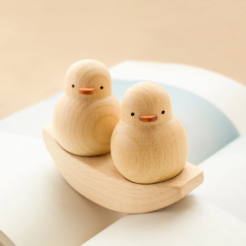 Creative Couple Wooden Duck Figurine Modern Desktop Ornament For Office Home Decor Friendship Valentine Birthday Gift