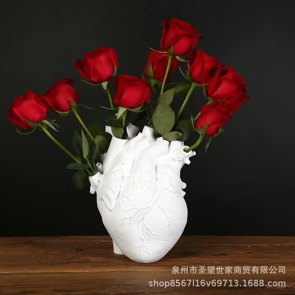 

Cross-border big heart flower insert home decoration vase ornament desktop resin handicraft Heart resin vase