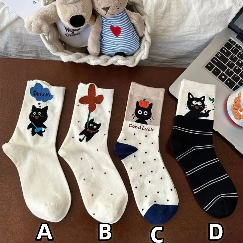 

1 pair New Cute Cartoon Cat Women's Socks Soft Casual Loose Socks Cotton Comfortable Middle Tube Socks Gift