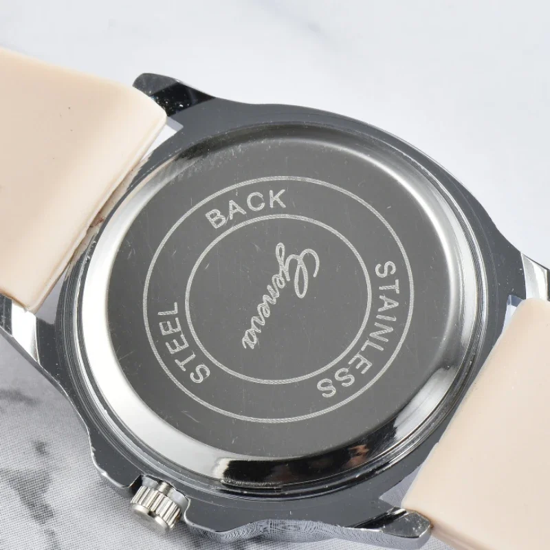 New Case Top Quality Women's Watch Business Square Zircon for Women Men Dial Leather Wrist Watch Reloj De Mujer