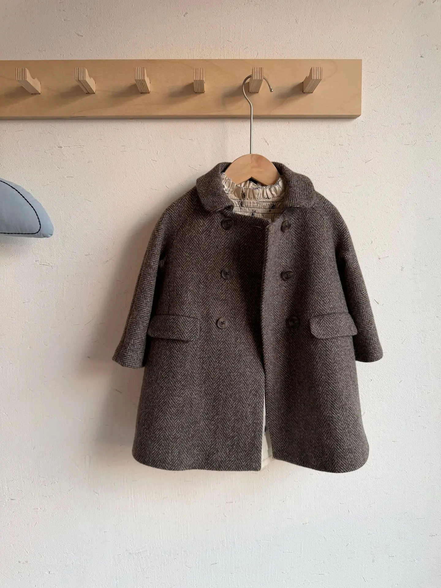 Girls' Cotton Coat 26 Winter Solid Color Fashionable Double-breasted Children's Woolen Coat Pure Cotton Thickened Warm Long Coat
