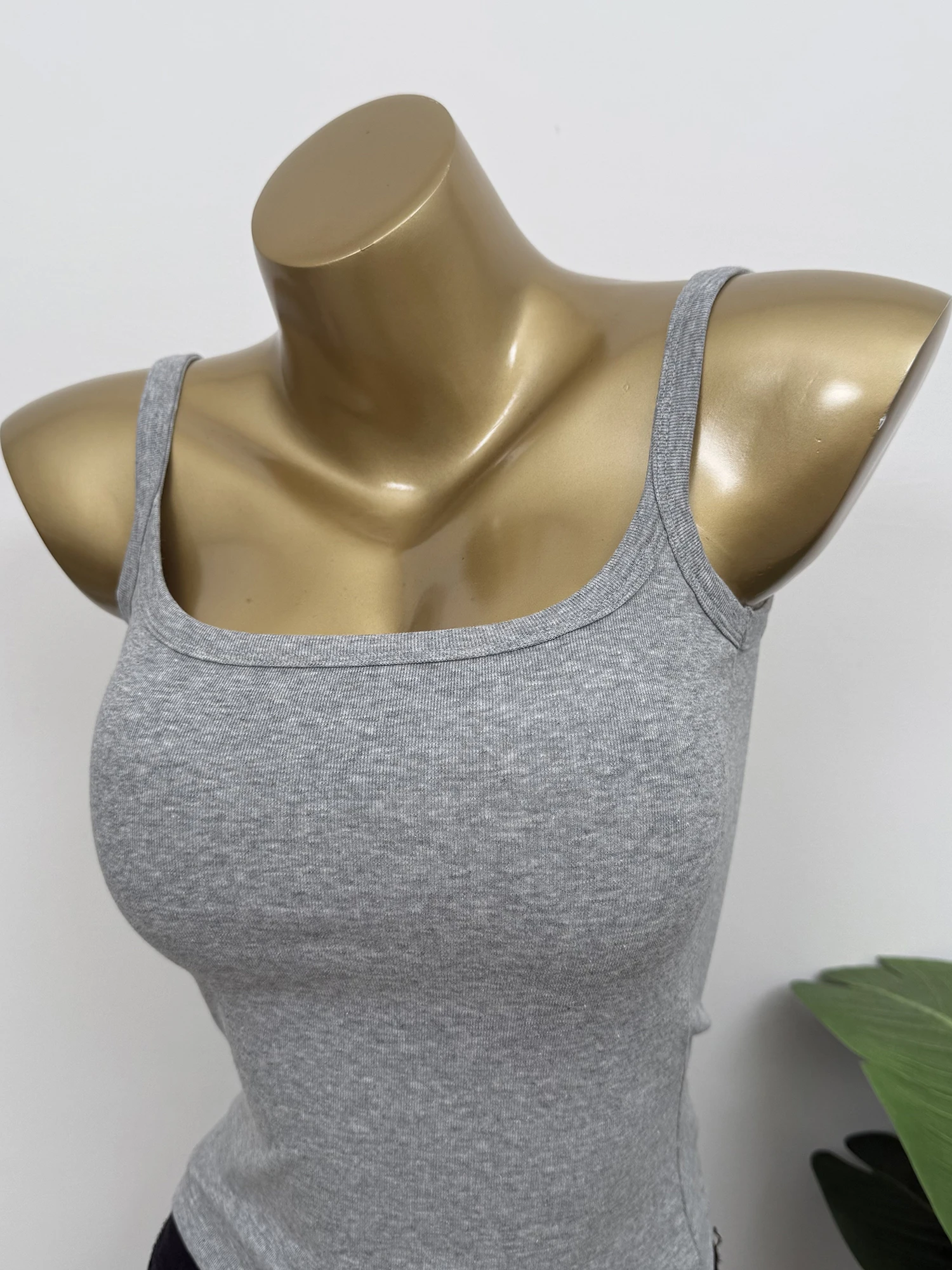 Skin-Friendly U-Ne Csole Tank Top Women's Strap Vest with Chest Pad Base Layer Sexy Slimming Inner Wear ort Sle