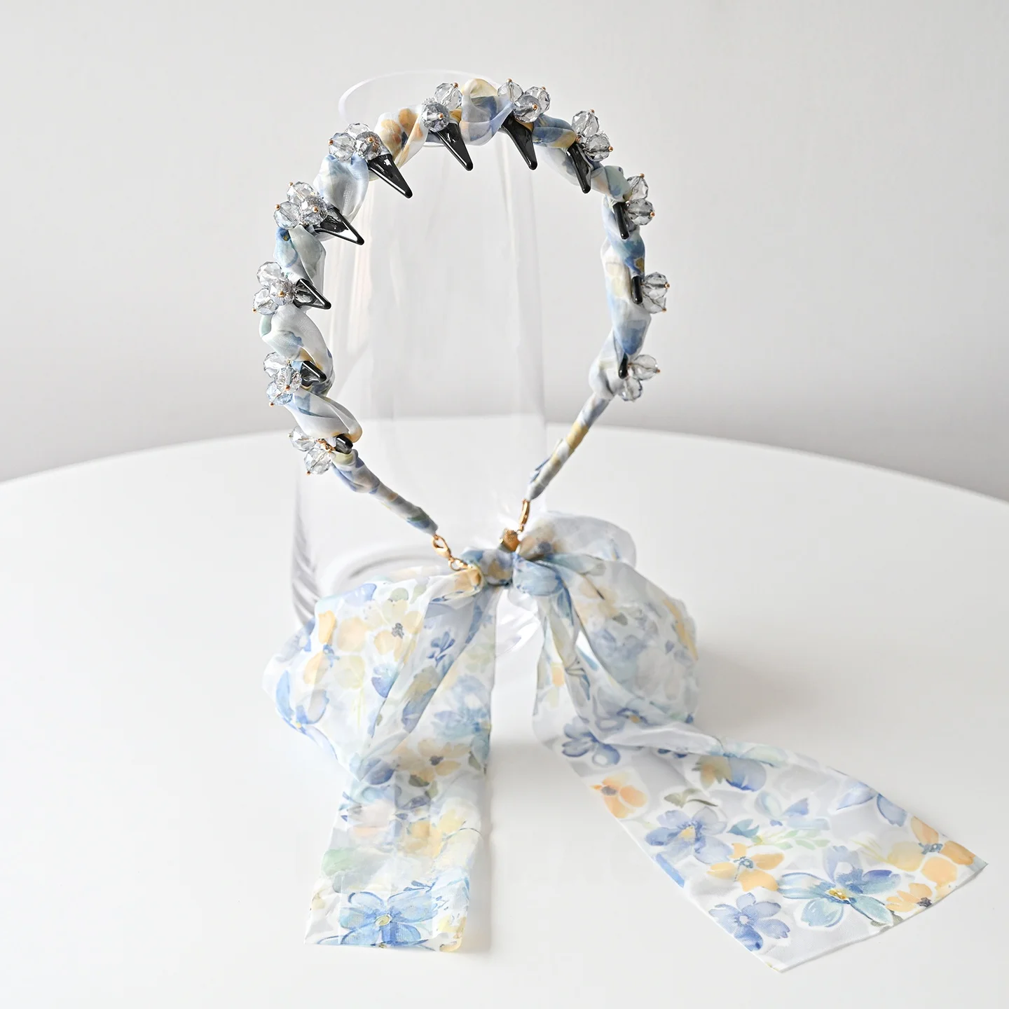 女性用ヘビー刺繍フローラルヘアバンド、サッシュ付き滑り止めヘアクリップ、ヘッドウェア、新作2026、エレガントカントリースタイルヘアアクセサリー