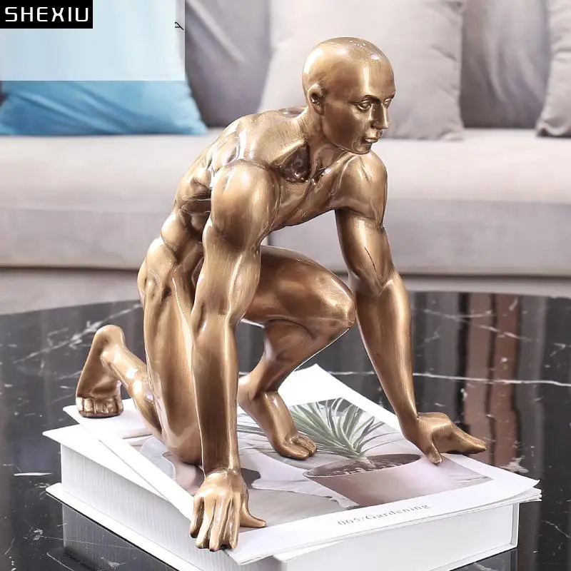 

European Vintage Athletes Starting Sculpture Ornaments Creative Resin Nude Male Statue Crafts Living Room Entrance Decoration