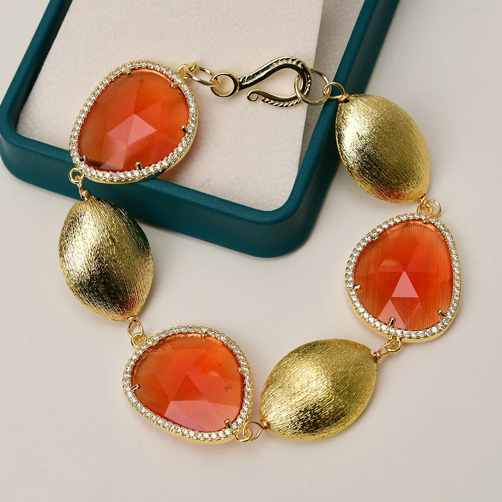 GG البرتقال الطبيعي القط العين حجر تشيكوسلوفاكيا معبد مطلية بالذهب نحى البيضاوي الخرز قلادة سوار طقم أقراط هدايا سيدة اليدوية