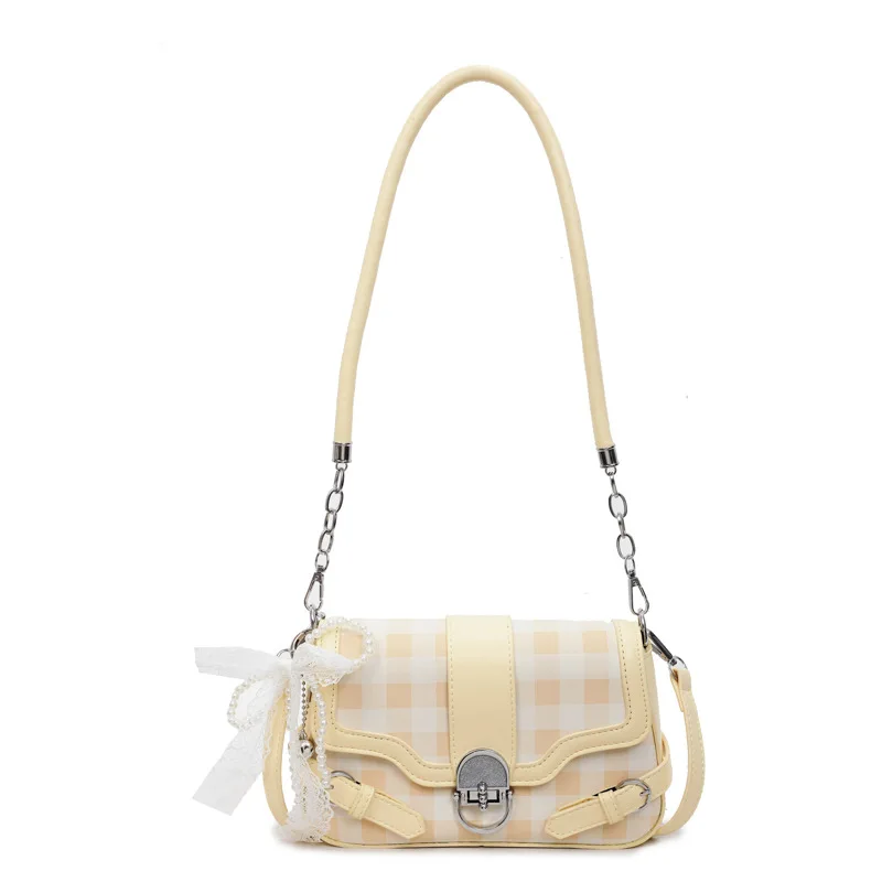 エレガントなカラーブロックショルダーバッグ 2025年新作 レディース、高級感のあるロッククロスボディバッグ、あらゆるシーンに合うファッショナブルなアンダーアームバッグ