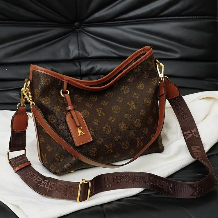 

Новая роскошная вместительная сумка-тоут 2026 года в винтажном стиле, вдохновленная дизайнерскими работами, с регулируемым ремнем для ношения через плечо, для работы, поездок и повседневного использования