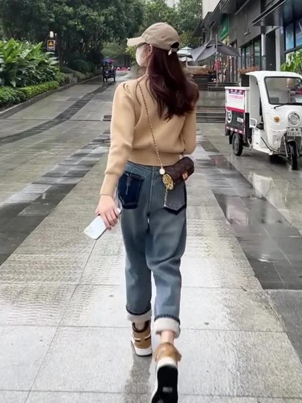

Thickened Straight Leg Jeans Women's Spring 2026 New plus Size Fleece Wide Leg Pants High Waist Zipper Closure Commute Style
