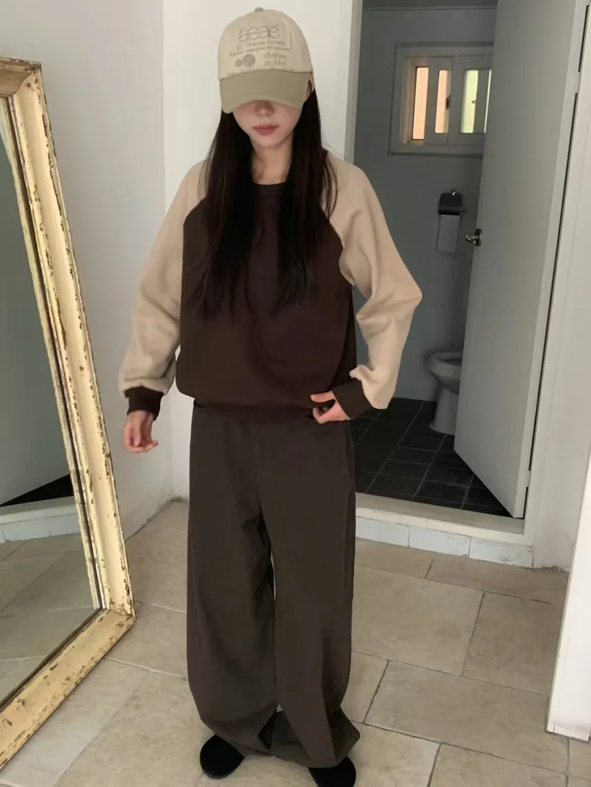 

Korean style Contrasting color splicing sleeves Versatile commuter casual round neck pullover fleece thermal sweater women