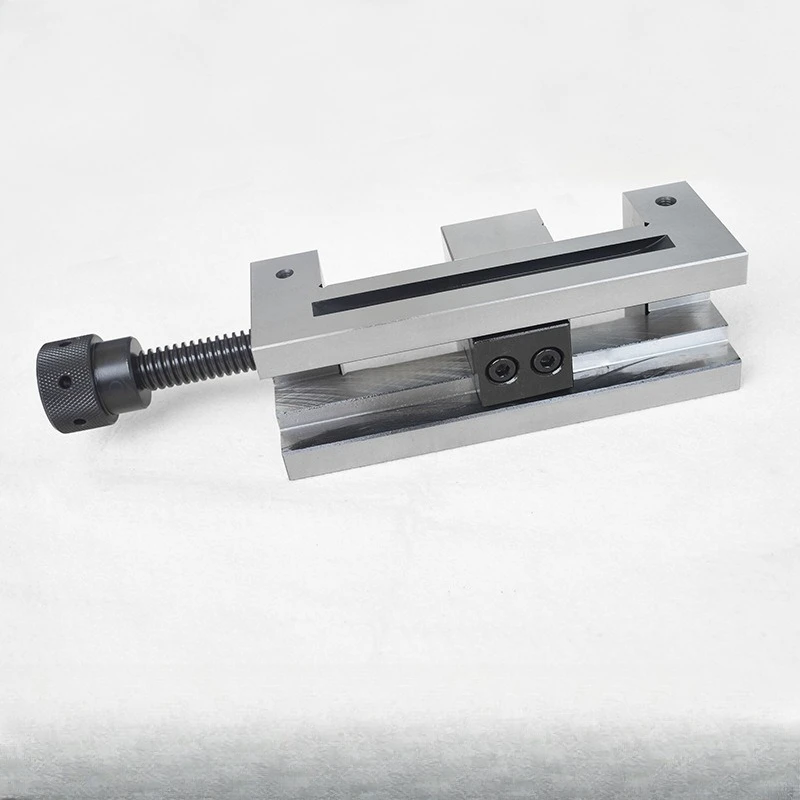 

Прецизионный инструмент для изготовления стали QGG 73 3 дюйма 3 дюйма Тиски с ЧПУ Плоский угол Зеркальная шлифовальная машина Тиски V Тип Плоскогубцы Зажим зажим заготовки