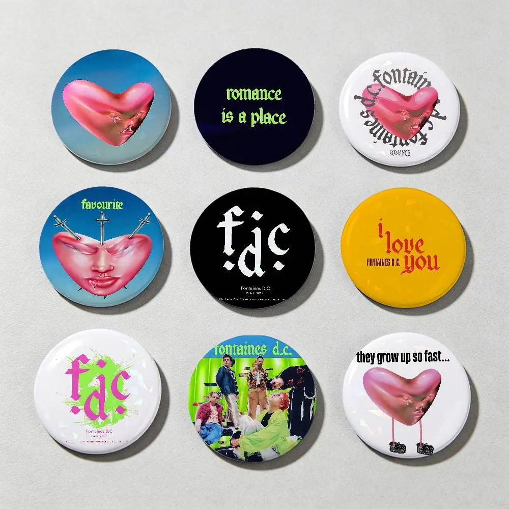Broches de hojalata con textura de diamante láser Fontaines DC Romance, insignias creativas de dibujos animados para mochilas y decoración de ropa