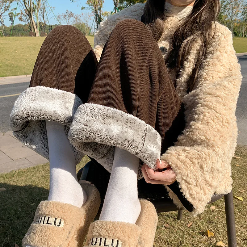 Pantaloni a gamba larga in velluto da donna in autunno e inverno con vita alta e tubo dritto con sensazione di sospensione realizzato in ciniglia