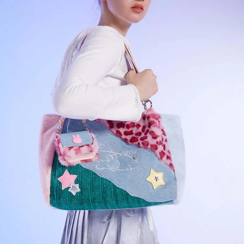 Miffy Kawaii Anime conejo de dibujos animados bolso grande femenino 2025 nuevo estilo Darong costura clase desplazamientos y2k bolso de mano portátil de hombro