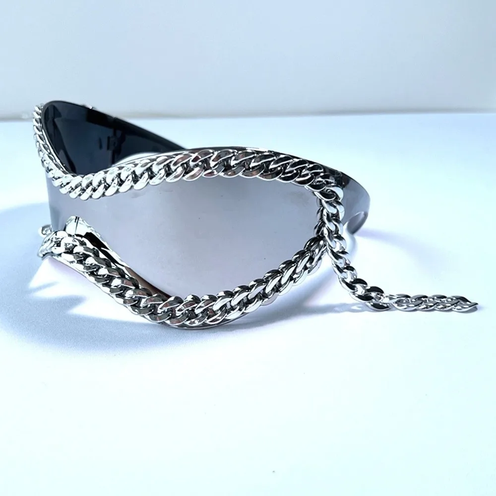 

Роскошные солнцезащитные очки в металлической цепочке, украшение в металлической цепочке, женские солнцезащитные очки в большой оправе, универсальные крутые стильные очки в стиле панк