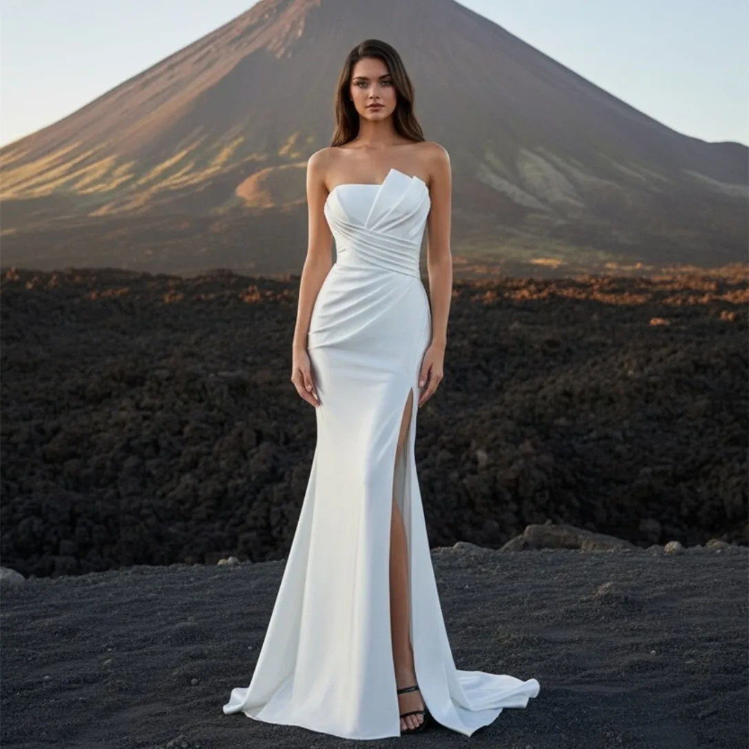 Customized Simple Scalloped Neckline Open Back Mermaid Floor Length Sweep Train Wedding Dresses Hign Quality Satin Bridal Gowns