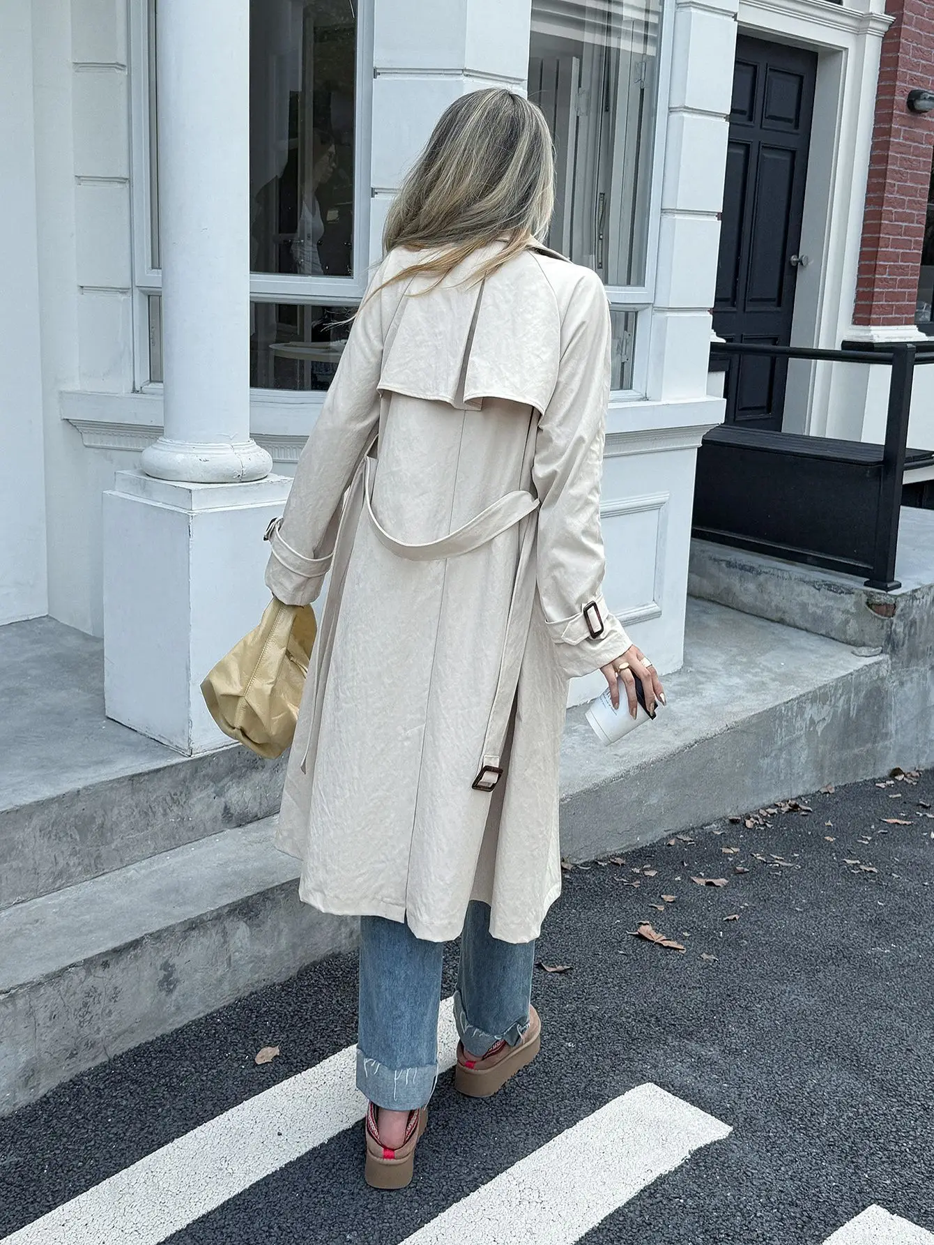 2025 Dameskleding Jassen Resort Effen Kleur Lange Mouwen Jas Bovenkleding voor Vrouwen Herfst Winter Trenchcoats