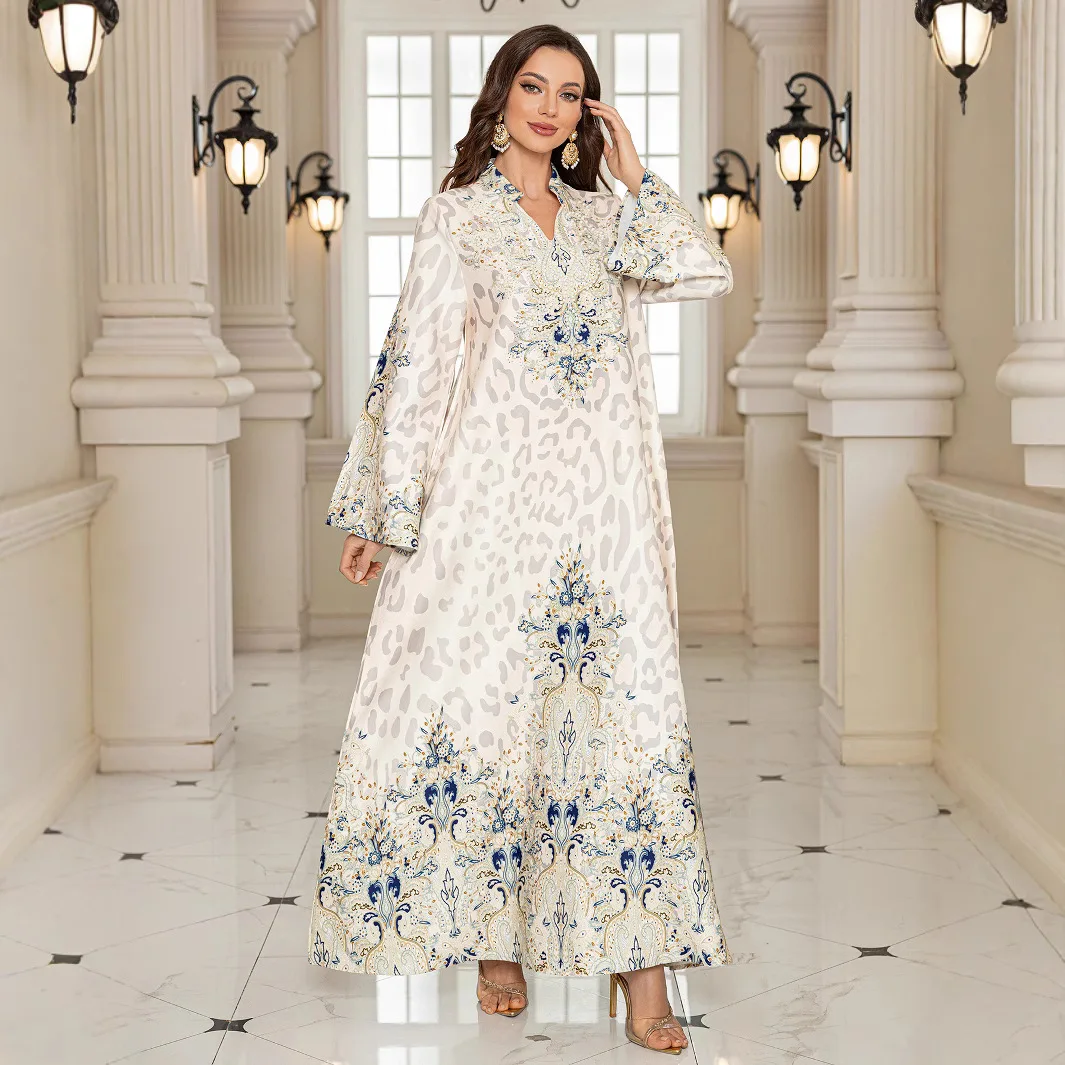 Abito musulmano mediorientale con stampa leopardata e perline di diamanti Abito arabo Abaya femminile