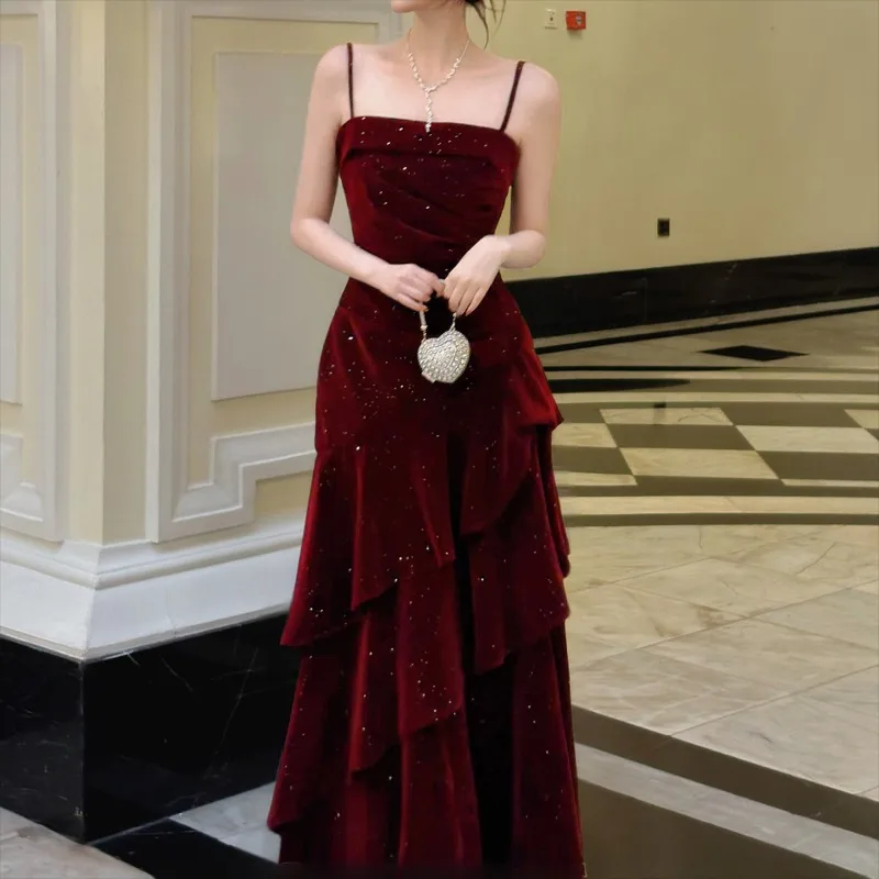 Vestido feminino de veludo com babados em camadas, vermelho brilhante, alças, sem mangas, gola slash, elegante, bodycon, cintura alta, roupas femininas