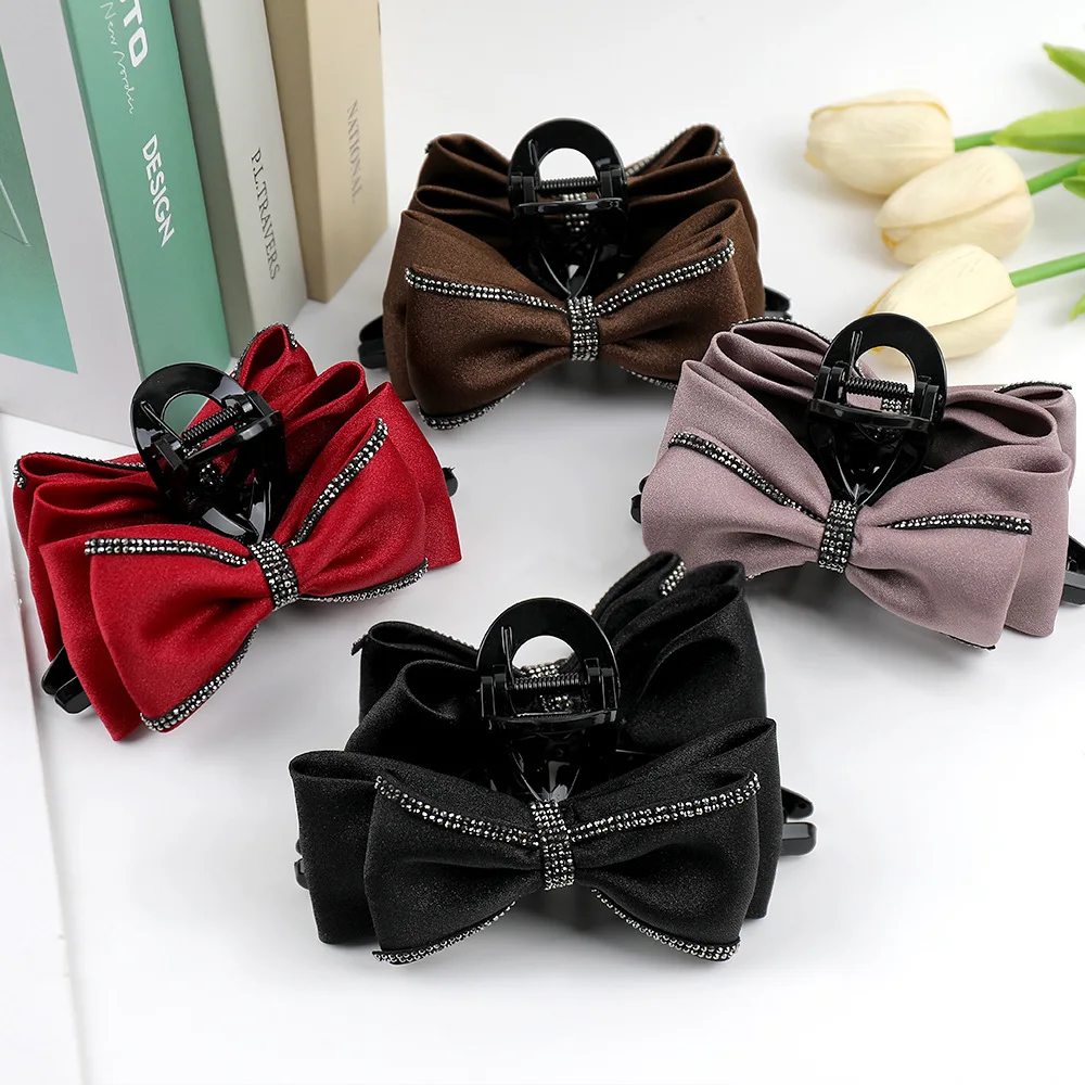 

Korean Style Segmented Bow Clip with Handmade Rhinestones for Women Shiny Updo Shark Clip Hair Accessory Women's Gift
