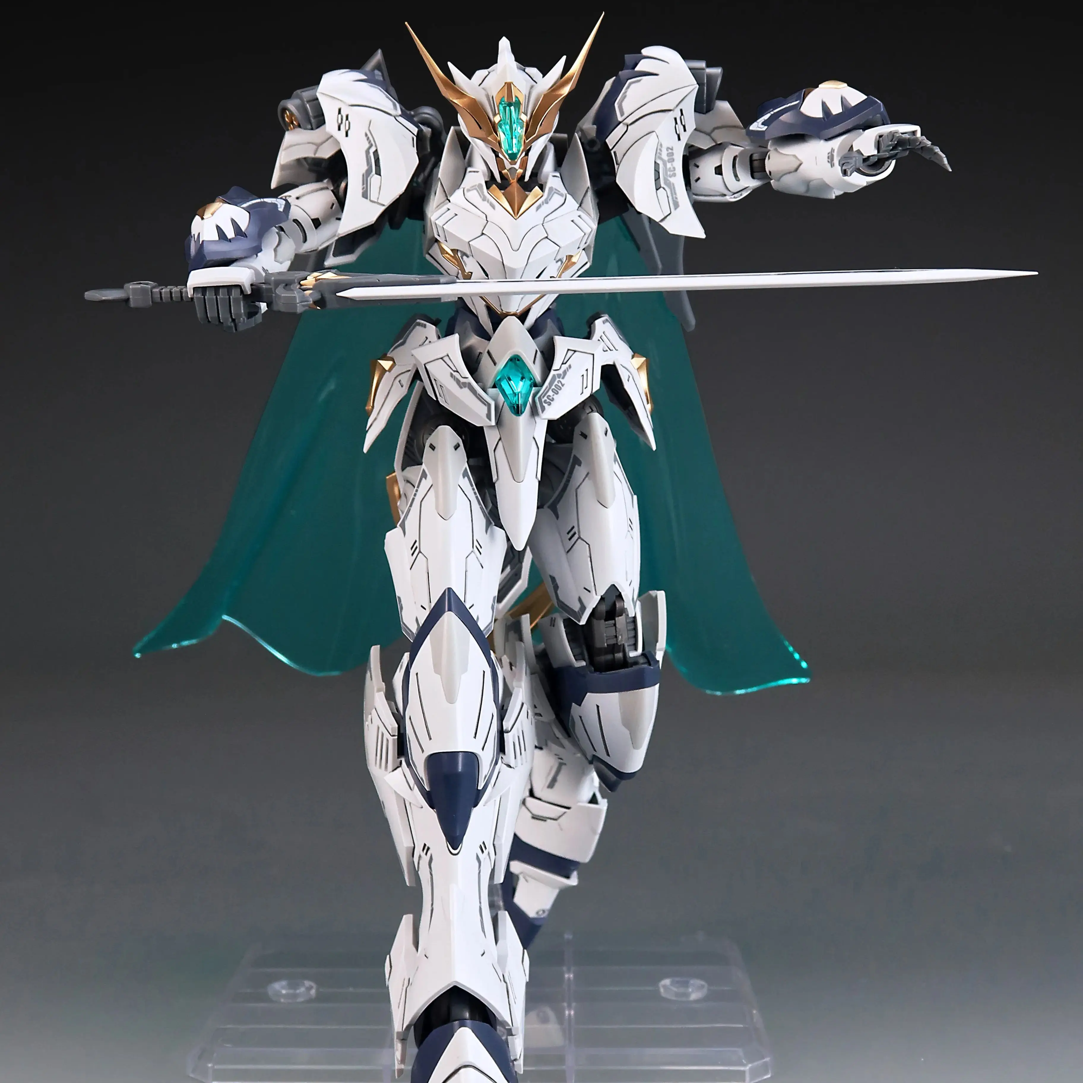 SNAA TRISTAN SC-002 TITAN GREATSWORD HG 1/144 Model The Round Table Knights Figurine Assembly Model Kit Toys
