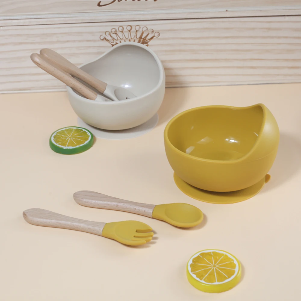 

Силиконовый набор для кормления, силиконовая миска, ложка и вилка, силиконовые миски для молодежи с присоской, светодиодные принадлежности для отлучения для молодежи, первые St